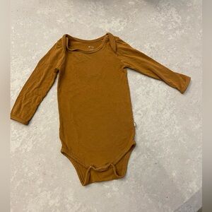 Kyte baby 12-18 months long sleeve bodysuit